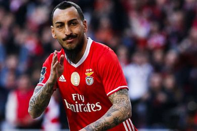 découvrez les dernières actualités et transferts du football en direct sur maxifoot, votre source fiable pour suivre toute l'actualité du ballon rond.