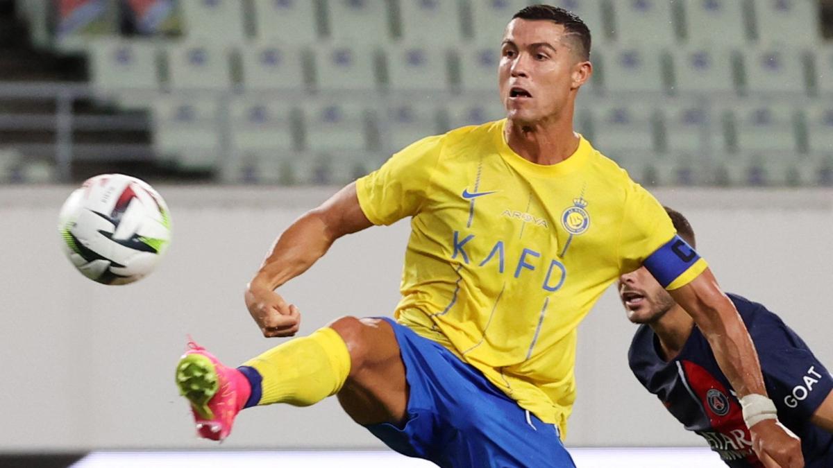 découvrez en détail le transfert de ronaldo : explications, enjeux et impact sur le football moderne.