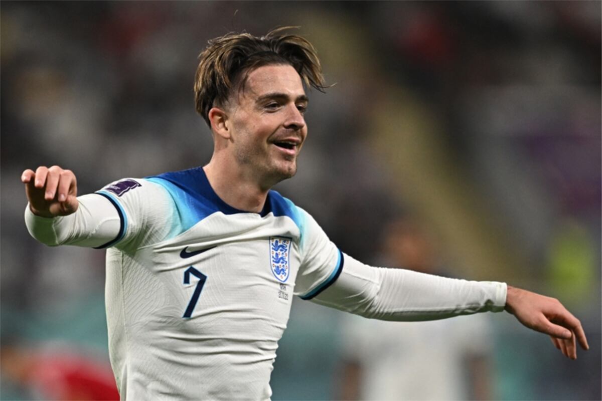 découvrez les dernières informations sur l'avenir de jack grealish à everton, ses performances et les enjeux autour de son transfert.