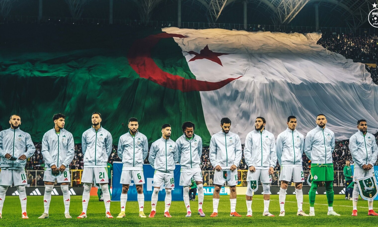 découvrez le transfert historique d'un joueur international algérien, un moment clé qui marque l'évolution du football algérien.