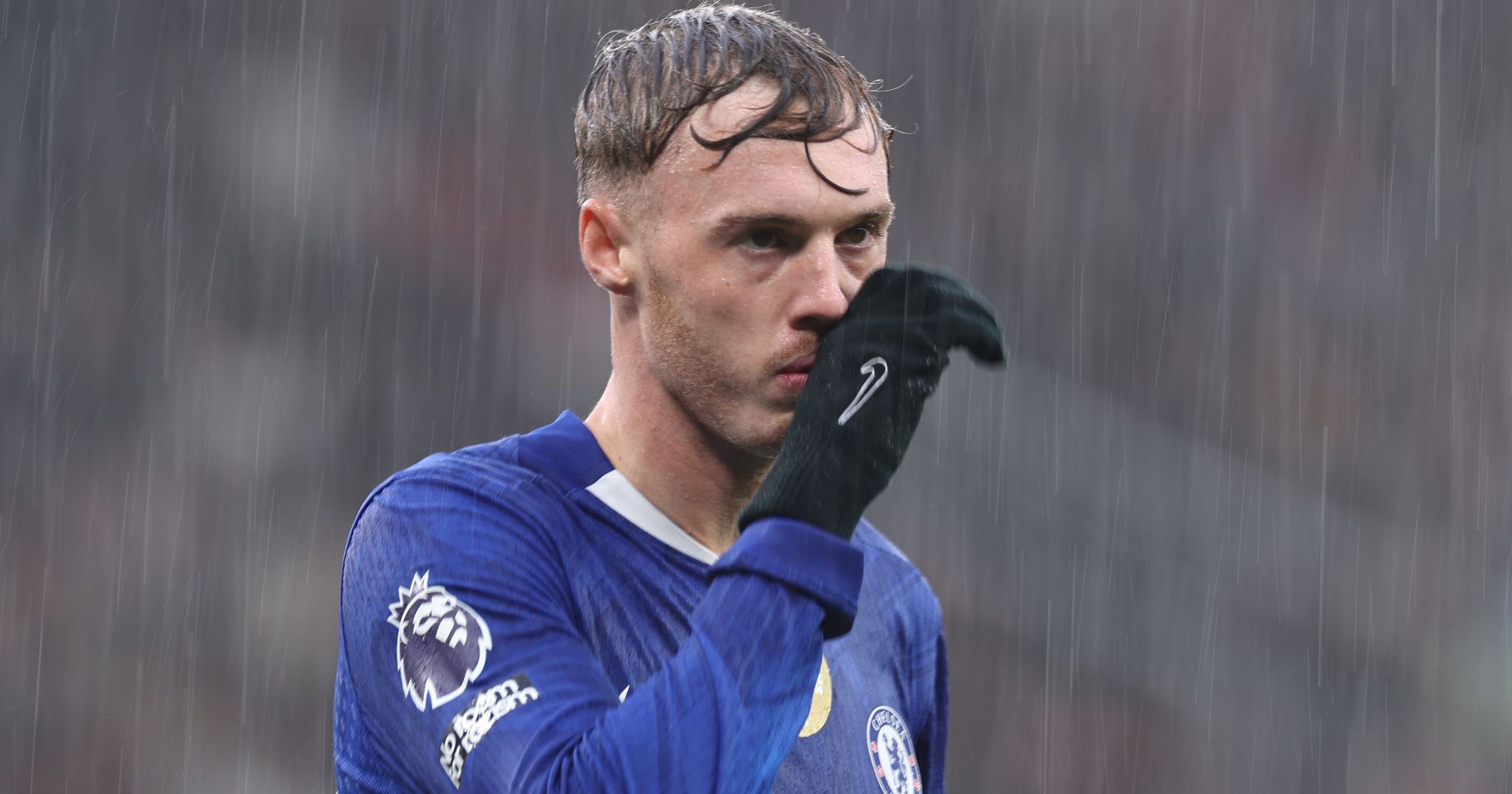 découvrez les conseils d'une légende de la premier league à cole palmer pour booster sa carrière et atteindre l'excellence sur le terrain.