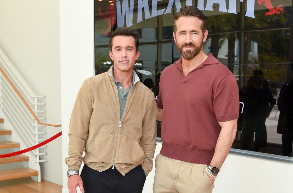 découvrez la collaboration explosive entre ryan reynolds et rob mac : un duo prometteur qui fait déjà sensation dans le monde du cinéma.