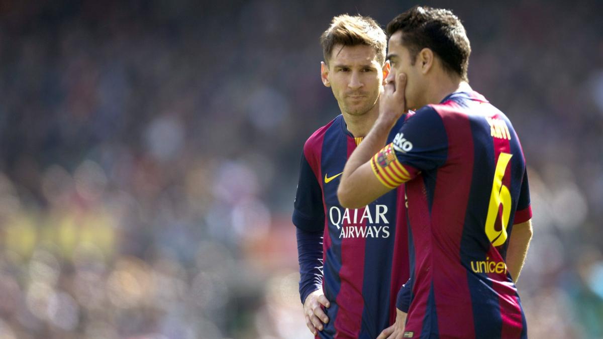 xavi dévoile les secrets derrière le transfert avorté de messi, révélant les coulisses et les raisons inédites de cet épisode marquant du football.