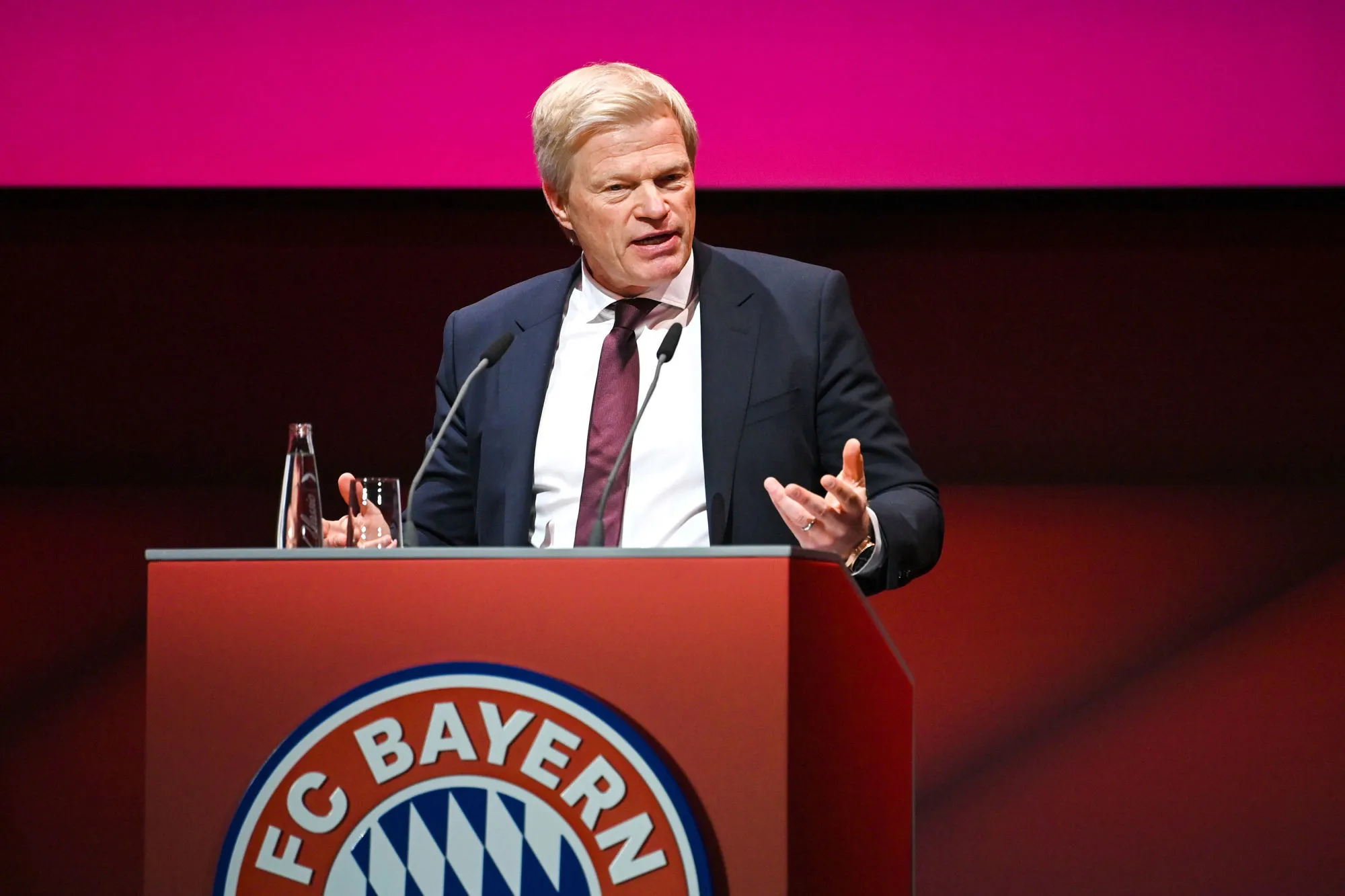 découvrez les dernières rumeurs de transfert majeures concernant le fc bayern, les possibles arrivées et départs qui pourraient bouleverser l'équipe cette saison.