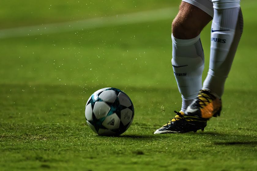 découvrez le résumé du match de football r2 où les portugais d’amiens subissent une nouvelle défaite, analysant les causes et les conséquences de cette série négative.