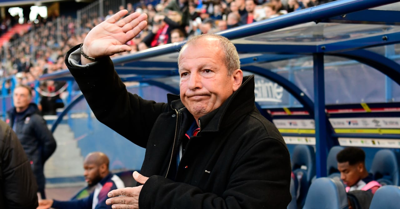 découvrez la surprenante déclaration de rolland courbis au téléphone : 'je pars en prison'. les détails exclusifs de cette annonce choc.