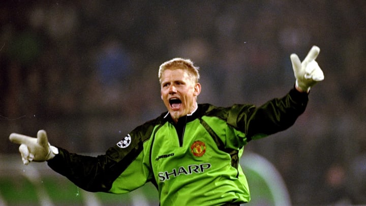 découvrez comment schmeichel exprime son soutien au retour d'un ancien joueur emblématique de manchester united, une nouvelle pleine d'émotion pour les fans du club.